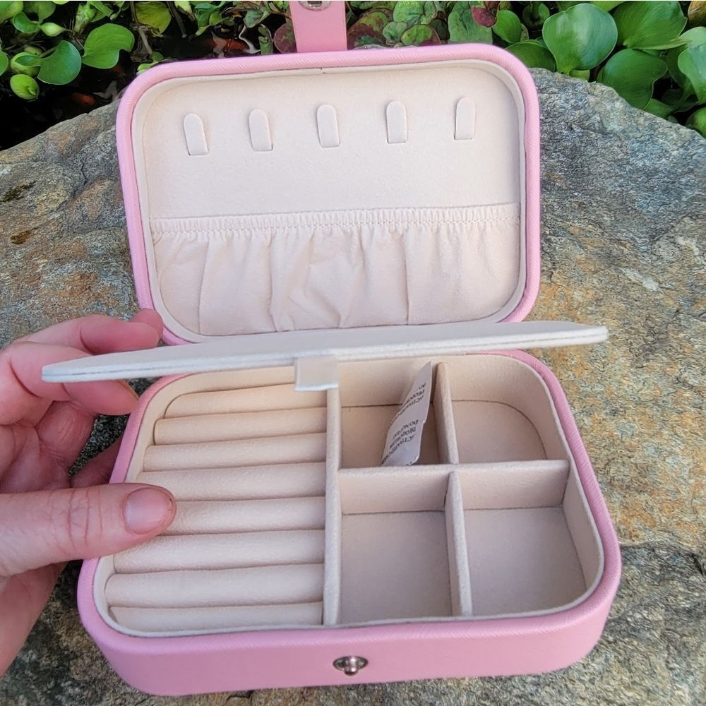 Pink Jewelry Case - Picture 3 of 11